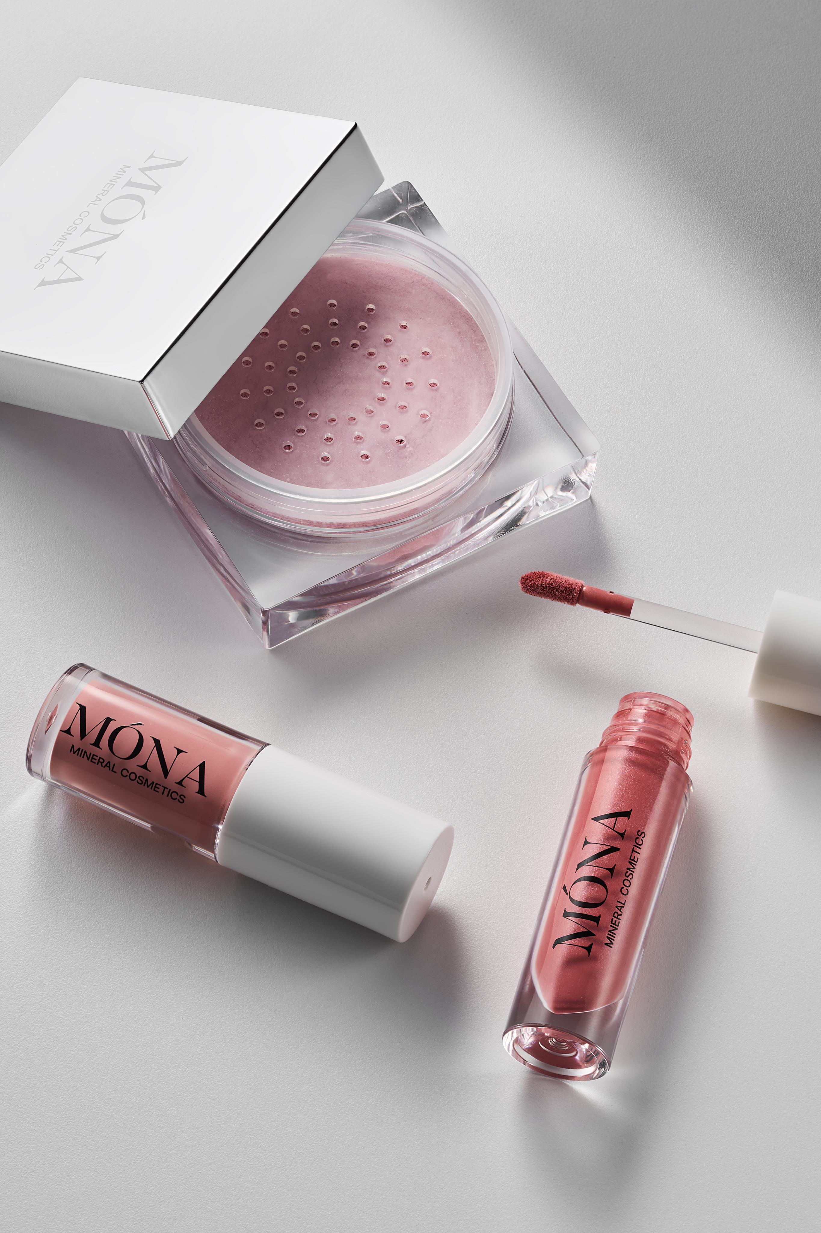 SHOP MAKEUP